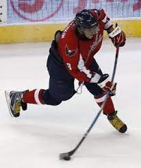 Sidney crosby wurde während der gesamten saison auf dem ersten platz der talentiertesten spieler für den nhl entry draft 2005 geführt. Alexander Ovechkin Putting As Much Flex On His Stick As Possible Capitals Hockey Hockey Players Alex Ovechkin