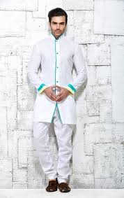15 Latest White Kurta Pajama Designs For Men In Fashion Styles At Life ये किसका पाजामा कर रहे हैं? 15 latest white kurta pajama designs for men in fashion styles at life