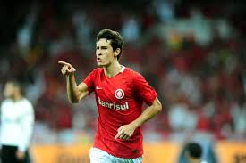Rodrigo dourado 2021 estatura (altura): Mercado Da Bola Rodrigo Dourado Do Inter E Especulado No Milan Torcedores Noticias Sobre Futebol Games E Outros Esportes