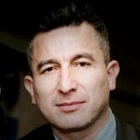 80+ perfiles de «Dick Navarro»