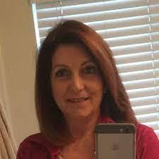 Becky Chipman's Instagram, Twitter & Facebook