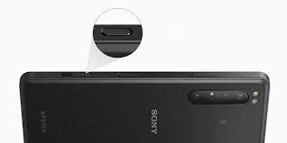 The sony xperia pro is a sort of custom version of the sony xperia 1 mark ii built for content creators and videographers who need to shoot and upload media on the go. Zut9kffaxvywwm