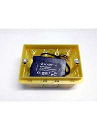 Questo alimentatore può essere utilizzato per accendere fino a 10 mt di striscia led 5050 14w/mt o 6 mt di striscia led 2835 da 24w/mt. Alimentatore Stagno Per Lampade Strisce Led Ip67 12v Dc 1 5a 18w Incasso Su Scatola 503 5945005 Prometeo Electronics