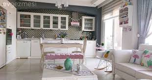 Miray Hanimin Beyazin Hakimiyetinde Ozgur Ruhlu Evi Ev Gezmesi Ev Dekoru Mutfak Tasarimlari Country Mutfak