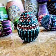 Pin By Mai Le Tran Chau On Trứng Nghệ Thuật Easter Egg Designs Egg Painting Egg Art
