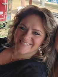 Gina Morrell's Instagram, Twitter & Facebook