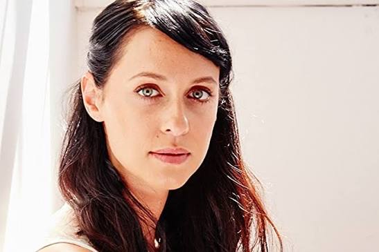 Former Home and Away actress Jessica Falkholt dies in hospital - ABC News