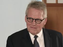 Ex-ZdK-Chef Sternberg: Hoffnung auf "dauerhaft zu etablierenden Synodalen  Rat"