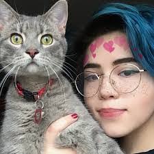 Karalee Evenson's Instagram, Twitter & Facebook