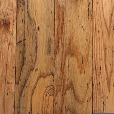 Bruce Distressed Oak Toast 3 8 In T X 5 In W X Random Length Engineered Hardwood Flooring 25 In 2020 Engineered Hardwood Flooring Wood Floor Texture Hardwood Floors