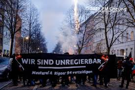 Eine bevorstehende brandschutzprüfung des teilbesetzen hauses „rigaer straße 94 bringt aktivisten auf die barrikaden. Kontrapolis Auswertung Zur Demonstration Wir Sind Unregierbar Meuterei Rigaer 94 Verteidigen
