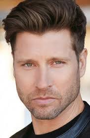 Damon Runyan's Instagram, Twitter & Facebook