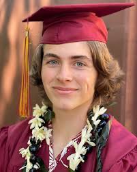 Meet Max DeMeulemeester! Max is majoring in business and some of his  hobbies include skiing, playing basketball, wakeboarding, gaming and  fishing. For his bucket list he'd love to go sky diving one