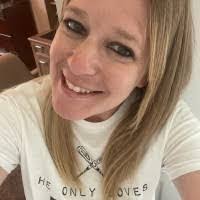 Gloria Coughlin's Instagram, Twitter & Facebook