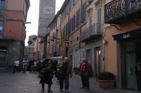 Antico magazzino a ischia di castro (vt) 25 mq, nel centro storico, con finestra sulla vallata e camino; Viterbo Orario Continuato Nelle Attivita Del Centro Storico Dalle 10 Alle 18 30 Okay Della Cna Tusciaup