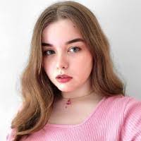 Lisa Bottcher's Instagram, Twitter & Facebook