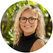 Jade Colclasure's Instagram, Twitter & Facebook