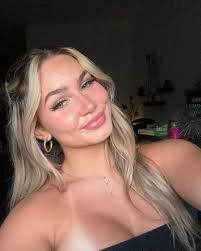 k🌸💫🏄🏼‍♀️🤍 (@_katieecornett) • Instagram photos and videos