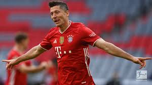 If anyone wants to read manga online free in english on this manga reader he will have a lot of fun. Bundesliga English On Twitter Flying Just 1 To Go For Lewy Official 5 0 Fcbbmg
