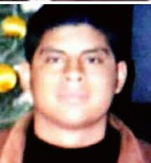 En memoria de mi hijo mayor. Desde mi trabajo. Leía un relato donde el  autor decía que los niños y los ancianos pueden crear amigos imaginarios.  En ese relato habla un muchacho