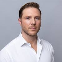 Noah Gelbart's Instagram, Twitter & Facebook