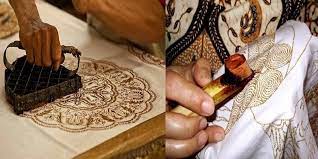 Melalui teknik colet, pembatik harus mengoleskan pewarna kain dengan menggunakan kuas kemudian dilukiskan motif di atas kain mori. Ini 4 Teknik Dalam Proses Pembuatan Batik Nusantara Yang Mana Favoritmu
