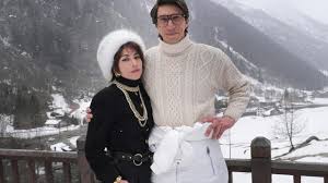 The turbulent marriage and divorce of patrizia and maurizio gucci, the head of the gucci fashion house, leads to murder. House Of Gucci Film 2021 Moviebreak De