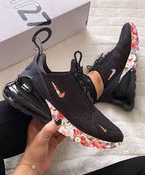 Nike Air Max 270 Black Floral Women S Shoes Nike Shoes Women Sneakers Fashion Cute Sneakers