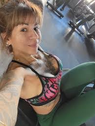 Karen Rojas's Instagram, Twitter & Facebook