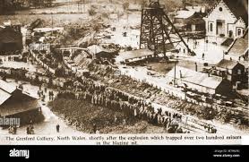 Gresford disaster hi-res stock photography and images - Alamy