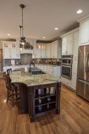 cottage kitchen cabinets