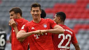 Robert lewandowski scores his 500th senior career goal. Robert Lewandowski Double As Bayern Routs Fortuna To Go 10 Points Clear Cnn
