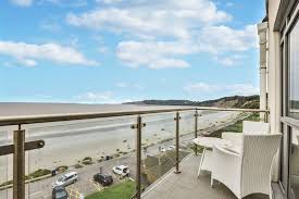 Alan jones on wn network delivers the latest videos and editable pages for news & events, including entertainment, music, sports, science and more, sign up and share your playlists. Apartment With Huge Terrace At The Knap Near Barry Comes With Incredible Sea Views And A Unique Neighbour Wales Online