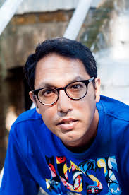 The furious music of birds at the zoo