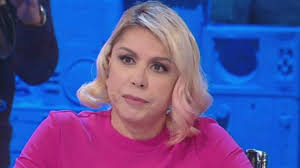 Amici, Anna Pettinelli minacciata di morte: spunta la terribile verità