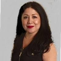 Carmen Khan's Instagram, Twitter & Facebook