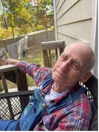 Ralph Mcintyre's Instagram, Twitter & Facebook