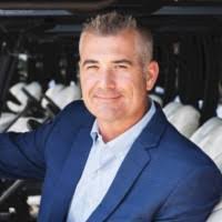 Mark Kiesling's Instagram, Twitter & Facebook