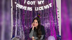 2,444,596 views, added to favorites 82,252 times. Olivia Rodrigo S Drivers License Know Your Meme
