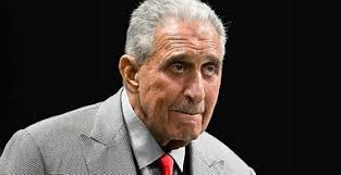 Kentucky Volleyball: Craig Skinner Shouts from the Top of Lexington (and  Wofford Intel)