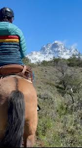 Viernes 20 de Diciembre 17 a 22 hrs. 📍Villa Cerro Castillo, Turismo al  Galope Preventa $2.000 En puerta $3.000 Contacto @sando.val.kari  @stephgolindano