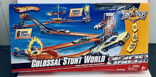 Nib Hot Wheels Colossal Stunt World Connect Create Super Stunts T5110 Ebay Hot Wheels Mattel Hot Wheels Stunts