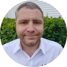 Daniel Slonaker's Instagram, Twitter & Facebook