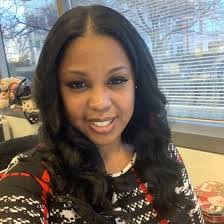 Kelly Mattice's Instagram, Twitter & Facebook