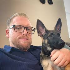 That is one bossy looking Bufo frog! Photo by The Frog Whisperer. TRR is  made possible by RodentPro.com