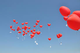 Ballons Steigen Lassen Zur Hochzeit Ist Ein Schoner Brauch Doch Wie Konnen Die Ballons Langer Fliegen Und Wie Viel Helium Braucht Man Hier Luftballons Hochzeit