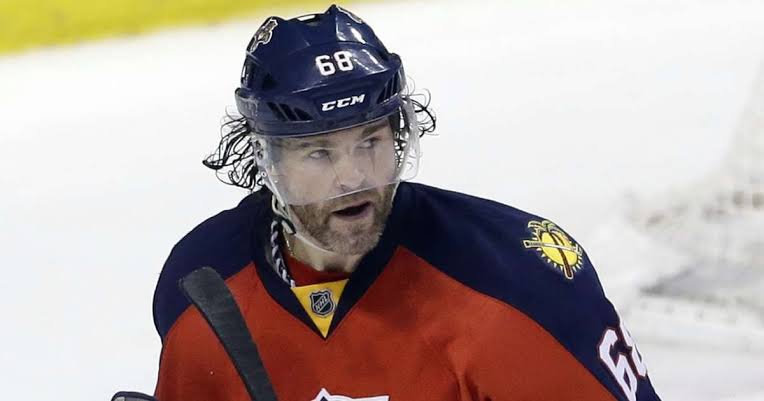 Jaromirs Jāgrs kļuvis par visu laiku trešo labāko NHL snaiperi | tv3.lv