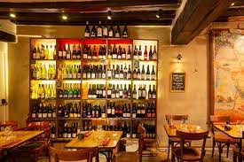 Restaurant · saint malo, france. Top Bar A Vin Saint Michel A Paris Juillet 2021 Privateaser