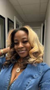 If you are looking for a reliable, professional stylist book with my girl  Porchelle Beal !!!! SHES A BEAST with that color and growing your natural  hair!!! Run and book && to