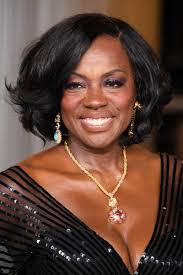 8 chic celeb-approved hairstyles to inspire your festive look